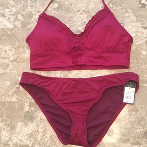 NWT Xhilaration 2 Piece Bikini Bathing Suit XL